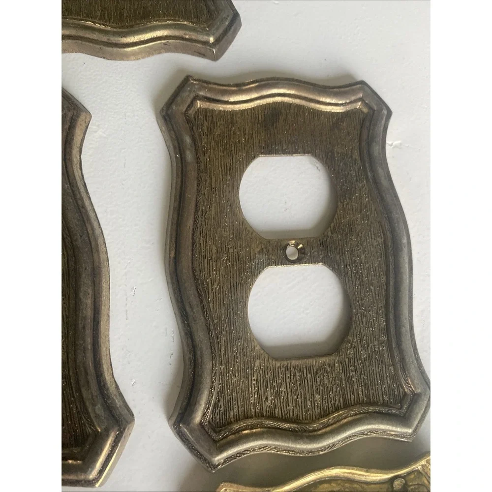 Lot of 5 Vintage 1968 American Tack & Hardware Metal Outlet Covers